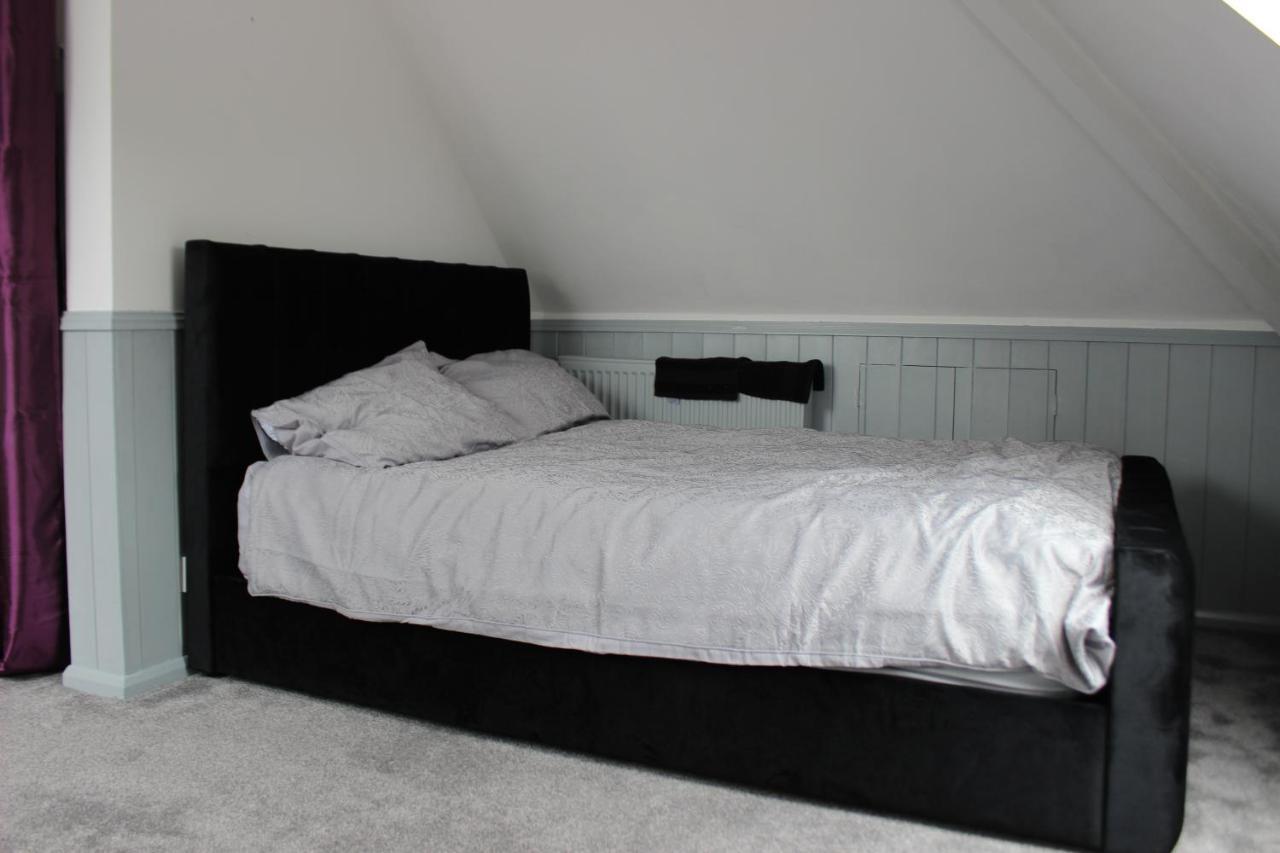 Modern Spacious House - Sleeps 16, Free Parking, Sun Terrace Nuneaton Luaran gambar