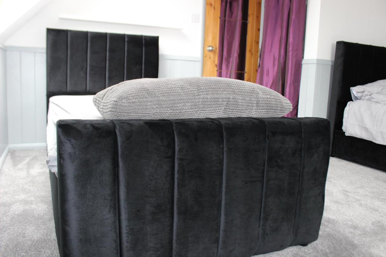 Modern Spacious House - Sleeps 16, Free Parking, Sun Terrace Nuneaton Luaran gambar