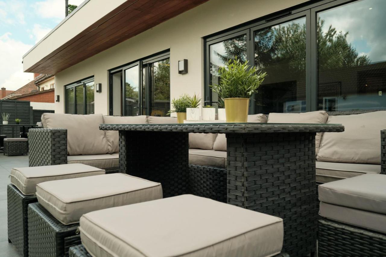 Modern Spacious House - Sleeps 16, Free Parking, Sun Terrace Nuneaton Luaran gambar