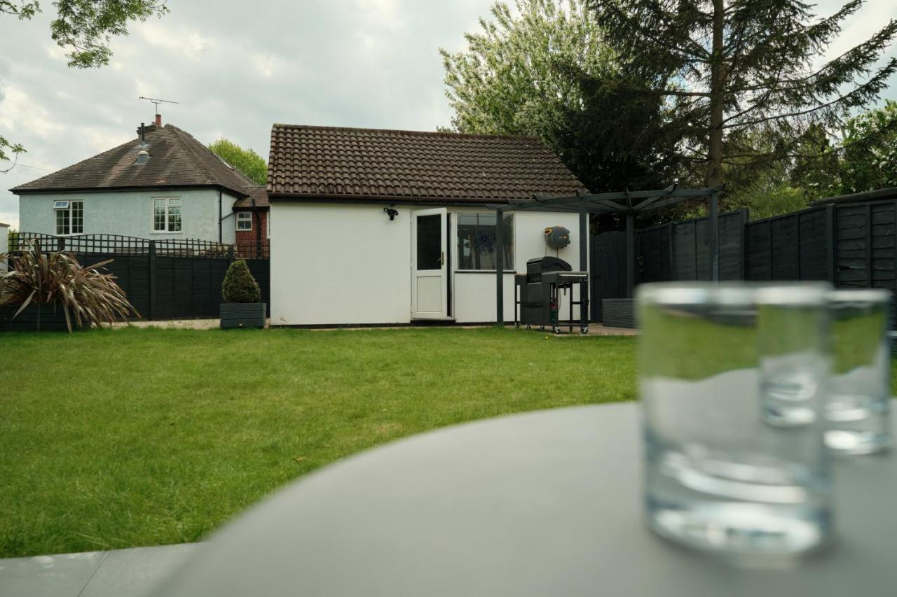 Modern Spacious House - Sleeps 16, Free Parking, Sun Terrace Nuneaton Luaran gambar