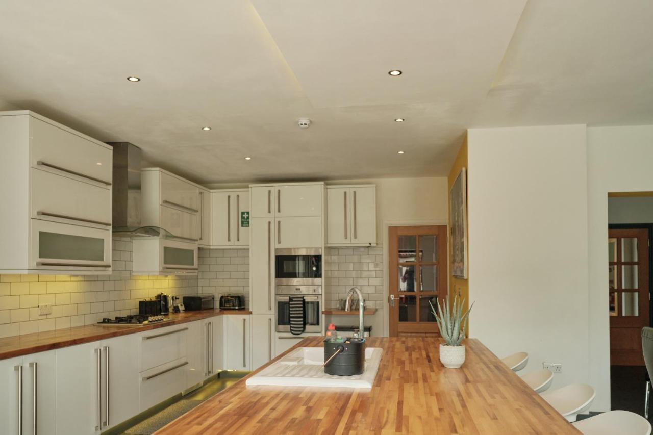 Modern Spacious House - Sleeps 16, Free Parking, Sun Terrace Nuneaton Luaran gambar
