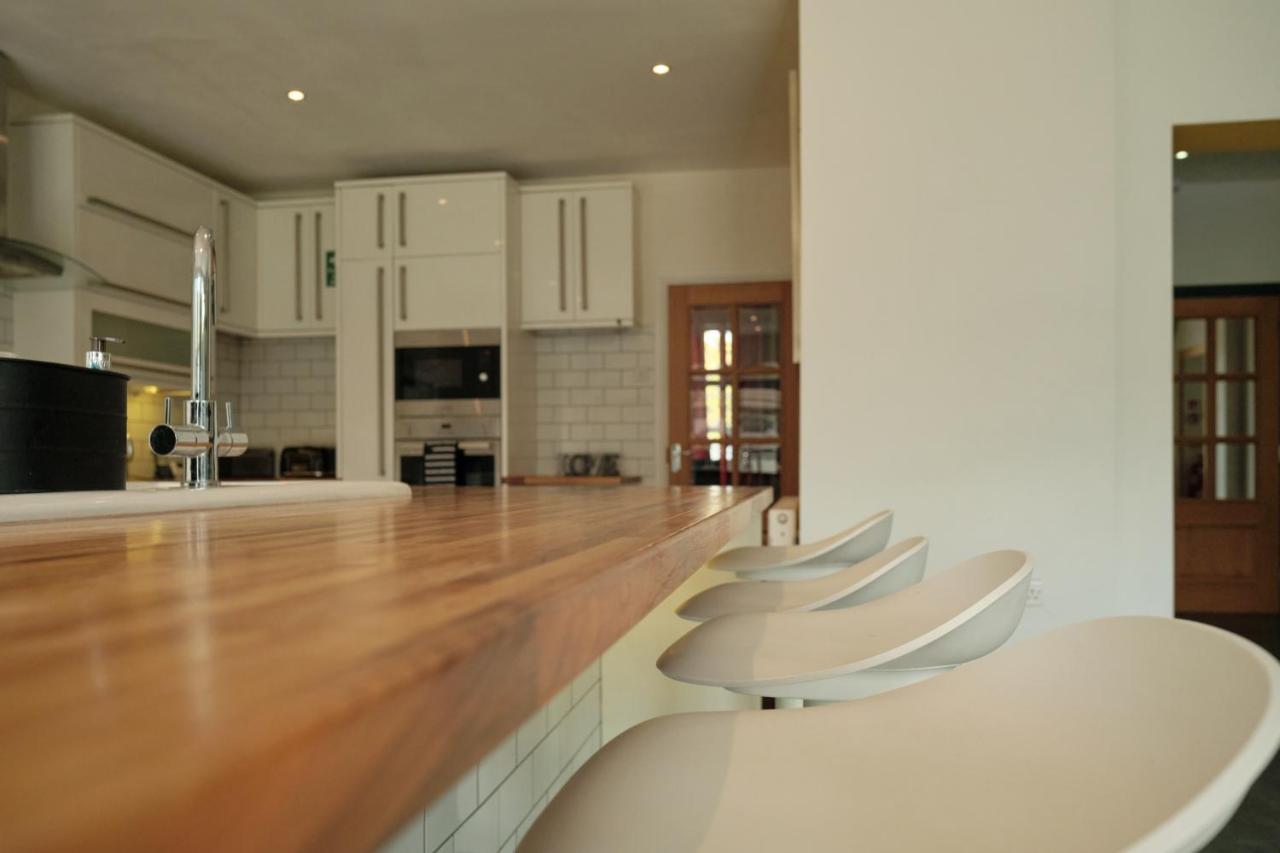 Modern Spacious House - Sleeps 16, Free Parking, Sun Terrace Nuneaton Luaran gambar