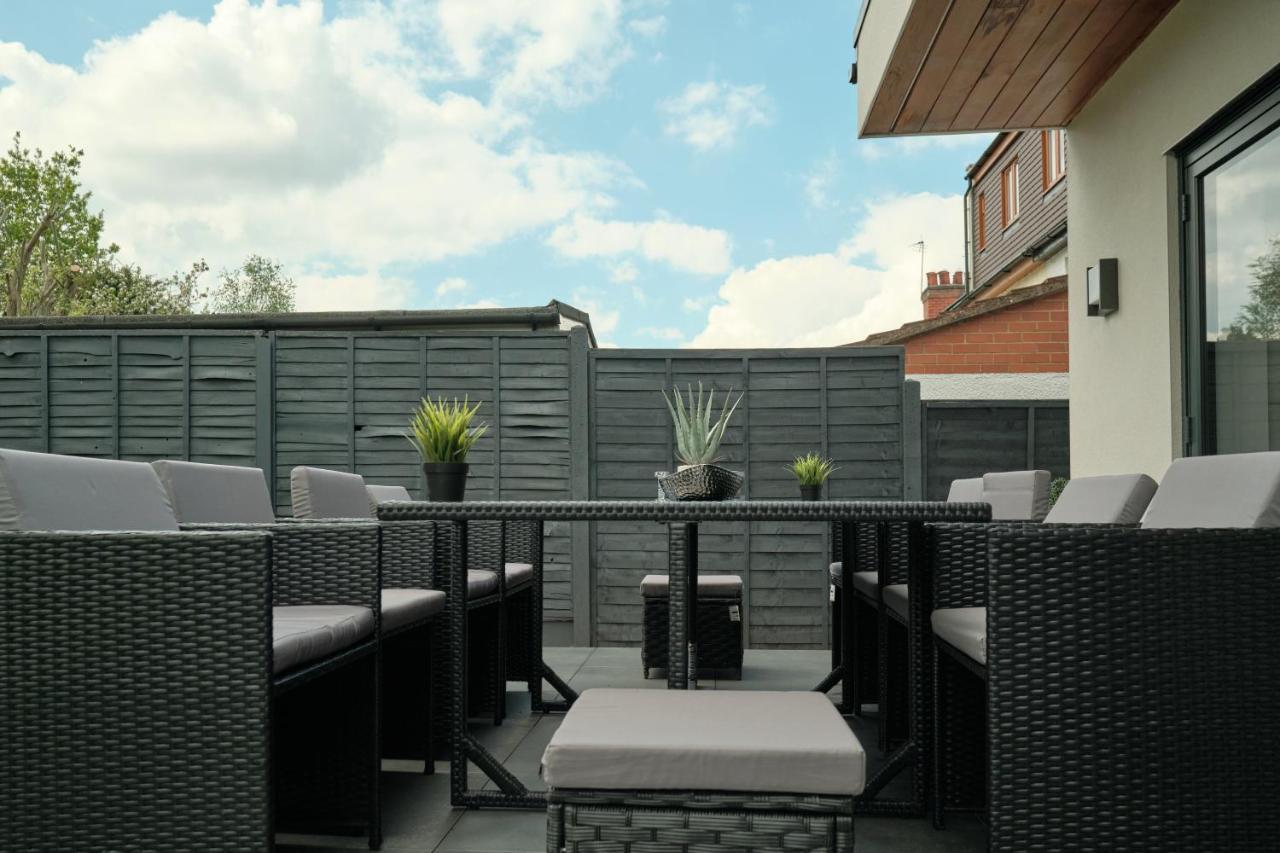 Modern Spacious House - Sleeps 16, Free Parking, Sun Terrace Nuneaton Luaran gambar