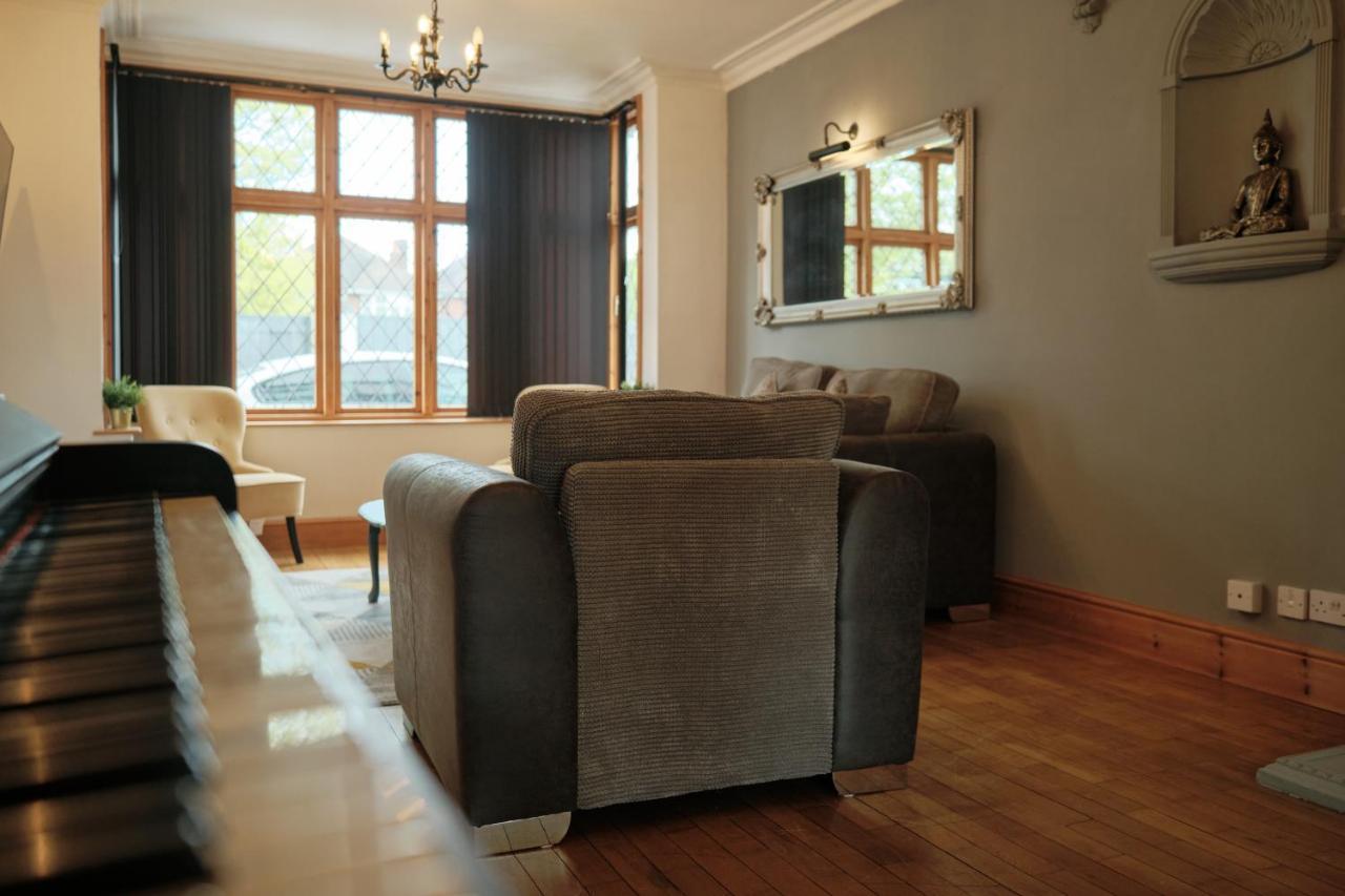 Modern Spacious House - Sleeps 16, Free Parking, Sun Terrace Nuneaton Luaran gambar